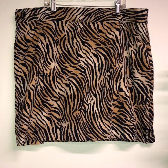 Chico's Dresses & Skirts - Chico’s Zenergy Skort